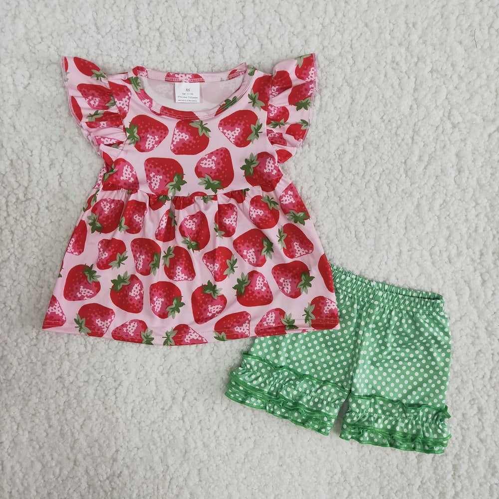 B12-4 Strawberry Shorts Outfits
