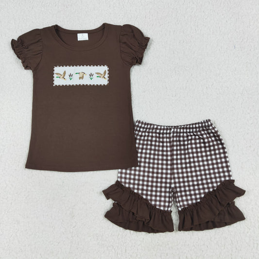 GSSO2672 Embroidery Baby Girls Brown Short Ruffle Sleeves Ducks Top Plaid Short Set 7.8