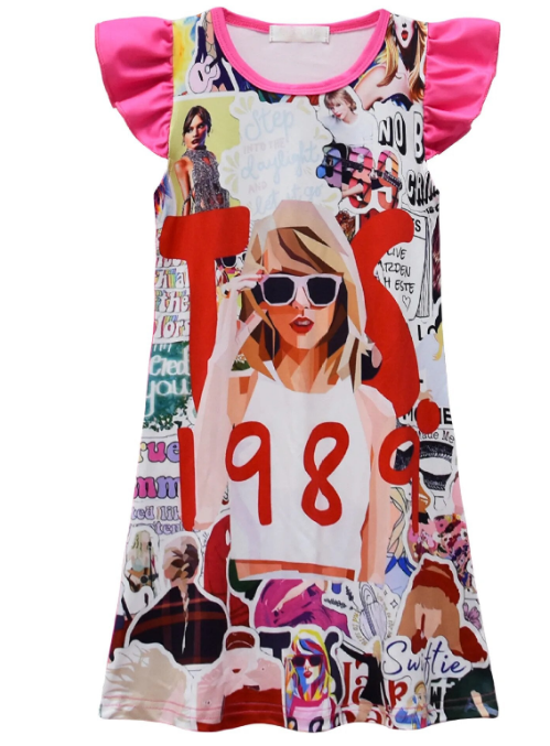 Girl 1989 country music Singer flying sleeve dress