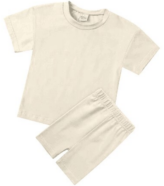 Solid color white short sleeve shorts suit