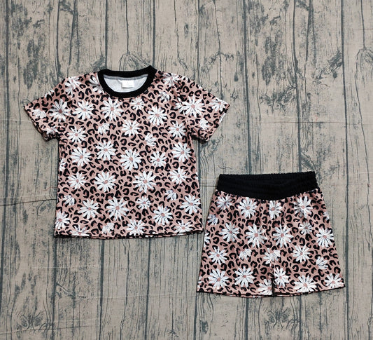 Sample GSSO3079 Cute Baby Girls Leopard Daisy Flowers Top Short Clothes Sets