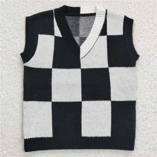 GT0187wednesday Black and white checked waistcoat