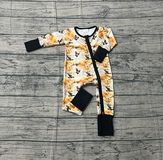 Sample LR2986 Cute Baby Boys Ducks Hunting Two Way Zipper Convertible Rompers