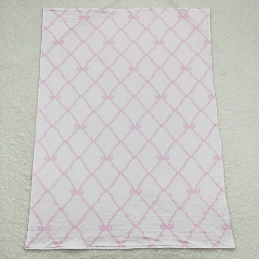 BL0132 Pink and white baby blanket with bow design