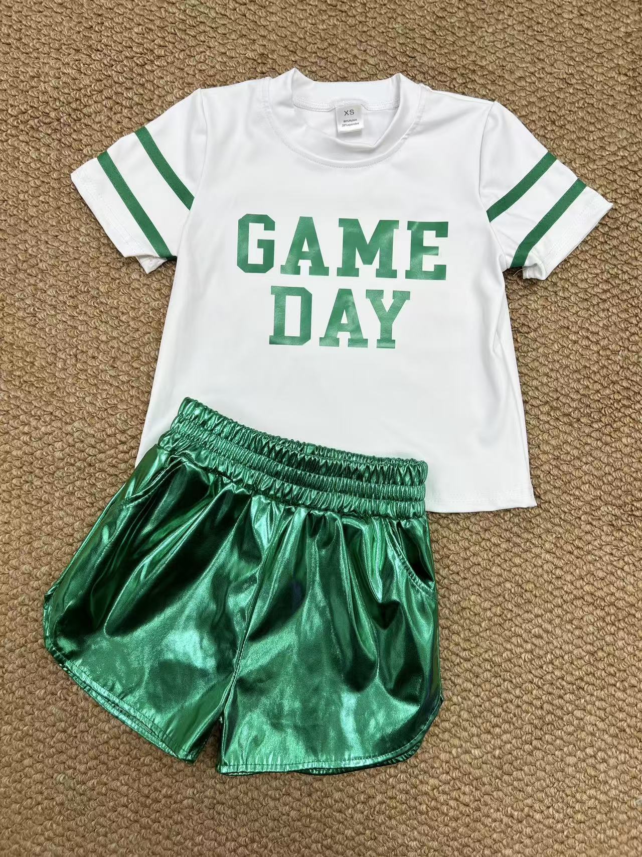 GT1103+SS0410 Baby Girls Vinyl Green Game Day Top Leather Shorts Team Active Set C8.23