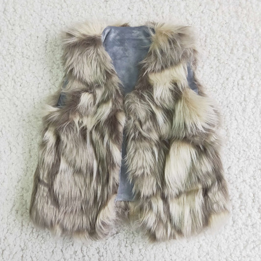 6 A21-15 Girl Faux Fur Vest